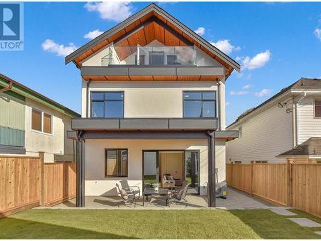 2 8079 Selkirk Street, Vancouver, BC, V6P 4H8 duplex for sale | Listing ID R2974 | Royal LePage