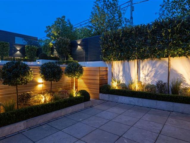 2,950,000 | 1 The Terrace, Westminster Road, Foxrock, Dublin 18 Hunters Estate Agent 5004 MyHome. Ie Residential