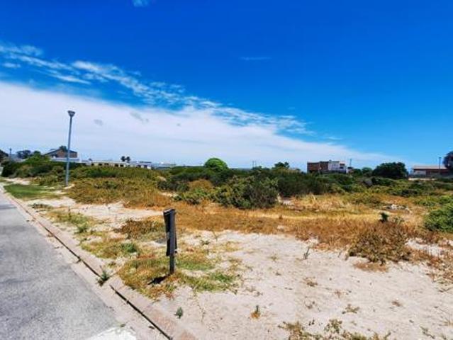 2 974 m² Land available in Langebaan North