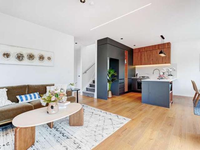 2C Tiri View Place, Browns Bay, North Shore City