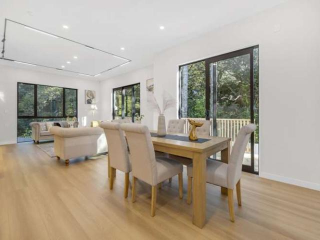 2C Hughs Way, Flat Bush, Manukau City