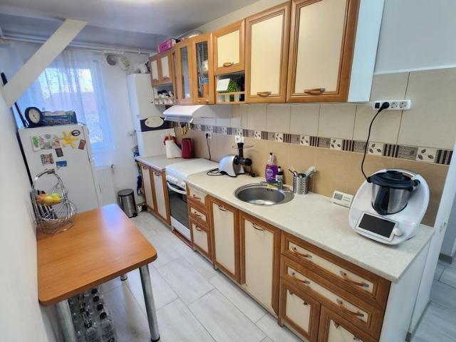 2Cam Statia de Salvare 2min Spitalul Judetean 38Mp Acoperis 45000Euro