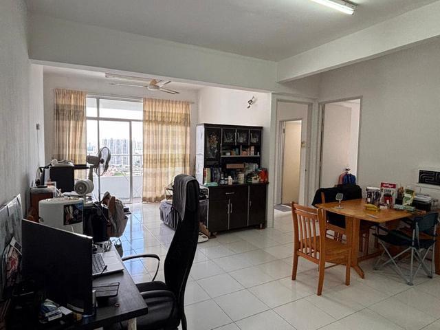 2CARPARKS The Pulse Gelugor 850sf 3Bedrooms Renovated Furnished