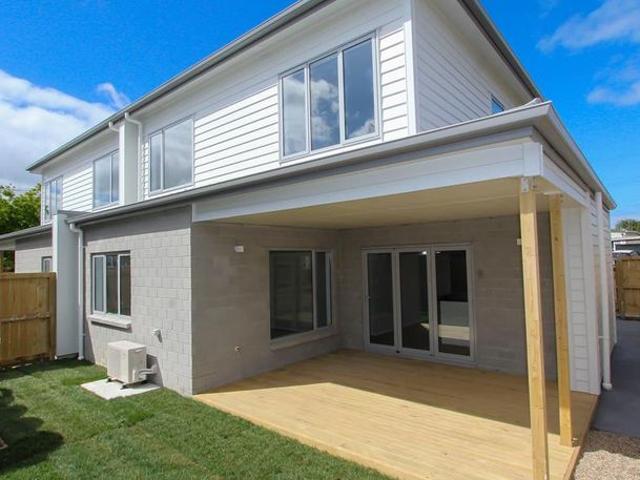 2A Yorkshire Road, Silverdale, Hamilton City