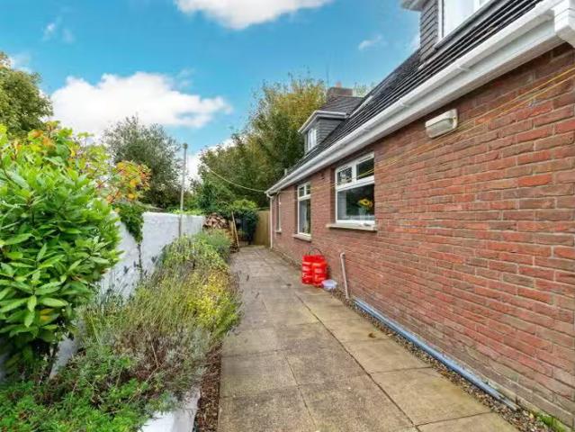 2a Ballyrawer Avenue