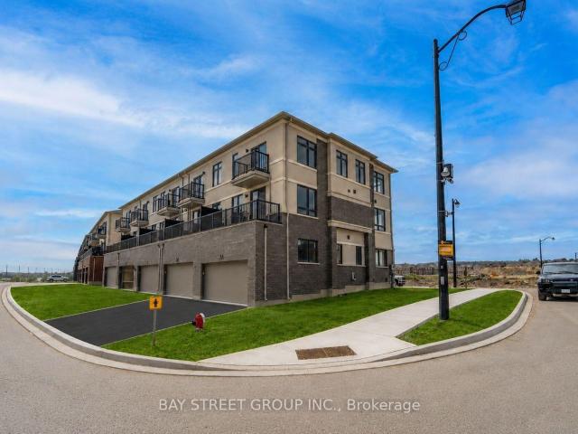 2A Big Willow Crescent, Richmond Hill | 4Beds/4Bath, Townhouse, $3,800/mo | Condos. Ca