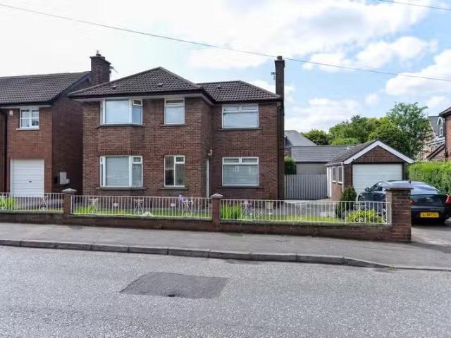 2a Clonallon Gardens
