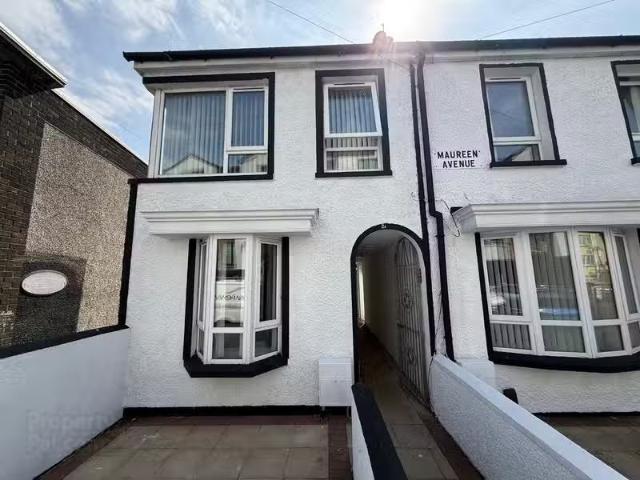 2a Maureen Avenue