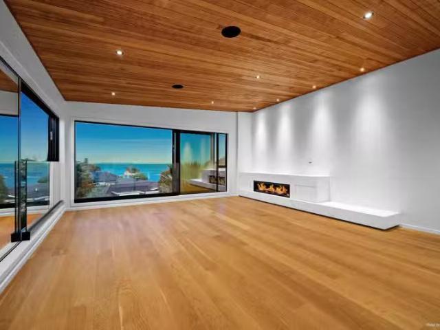 2A Sharon Road, Browns Bay, North Shore City