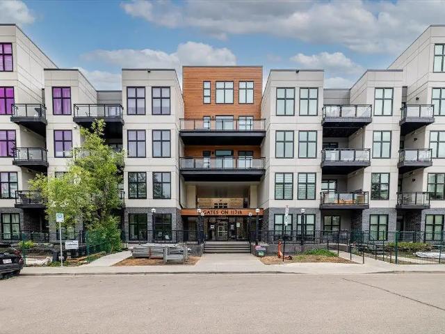 2B/2B Modern Condo in Gates on 117th — Steps from Brewery District & Downtown