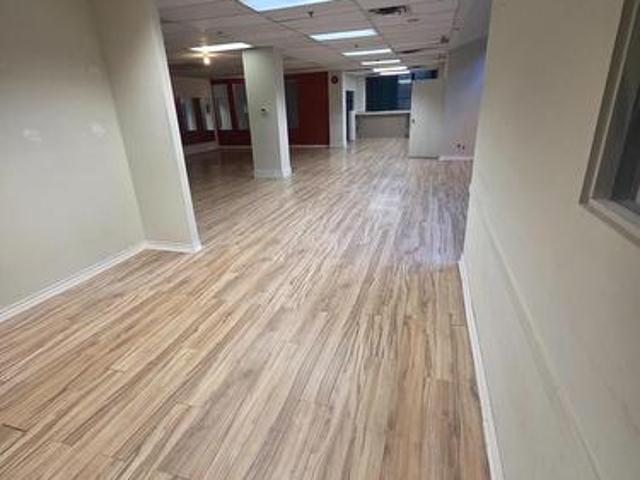 2B 115 Trafalgar Road, Oakville, ON, L6J 3G3 commercial for lease | Listing ID W13434 | Royal LePage