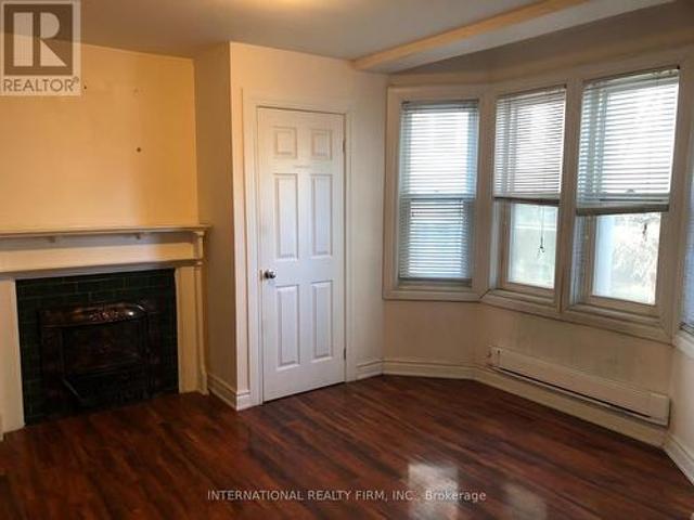 2B 197 Dundas Street E, Toronto, ON, M5A 1Z4 house for lease | Listing ID C13537 | Royal LePage