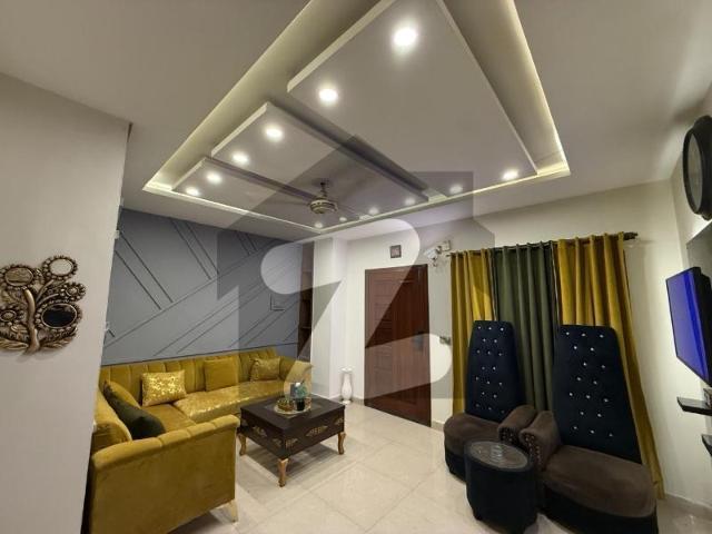 2bed apartment available for rent in E11/1 malti arcade allow air BnB E 11