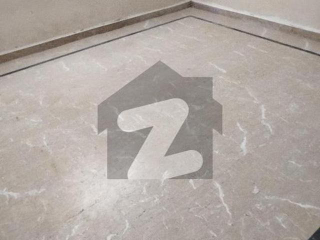 2 Bed DD 3rd Floor Without Lift Dhoraji Colony
