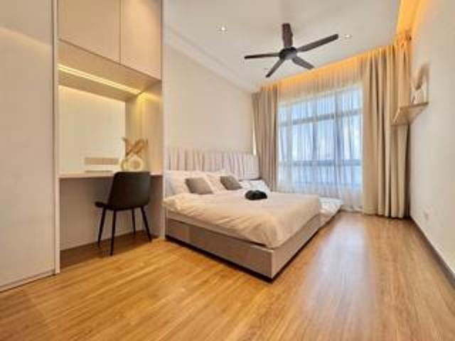 2Bilik Condo Tepi MRT CherasFOR BUMI 250k shjLimited unit
