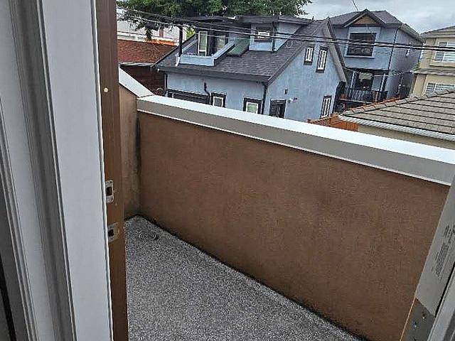 2br/1ba Modern Laneway Home Steps To Joyce Station For Rent