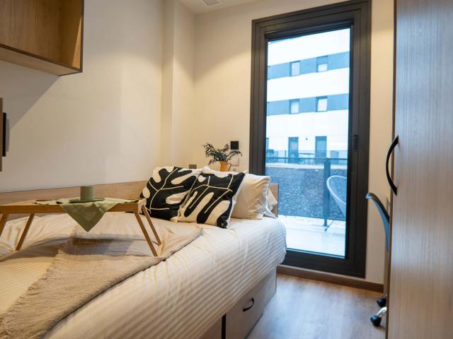 2dio: habitación en piso para dos personas Plaza España