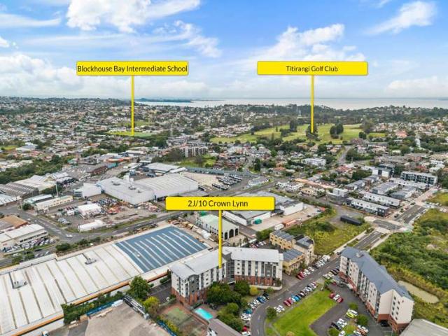 2J/10 Crown Lynn Place, New Lynn, Waitakere City