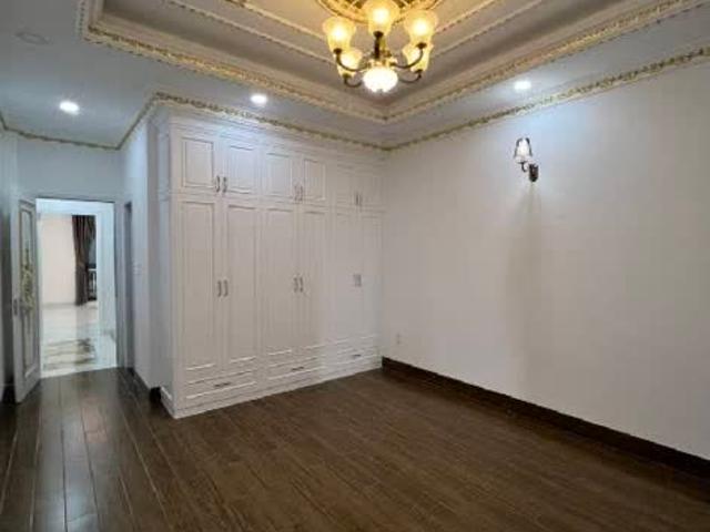 2MT Hẻm Xe Tải Trước Sau Ô Tô Ngủ Trong Nhà Khu Vip Phân Lô Đồng Bộ Gần Lê Văn Quới 5 Phút