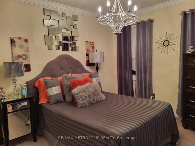 2nd Bedroom 2757 William Jackson Drive, Pickering | 1Beds/1Bath, Townhouse, $1,000/mo | Condos. Ca