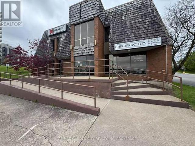 2Nd Floor 236 Glenridge Avenue, St. Catharines Glendale/Glenridge, ON, L2T 3J9 commercial for lease | Listing ID X13458 | Royal LePage