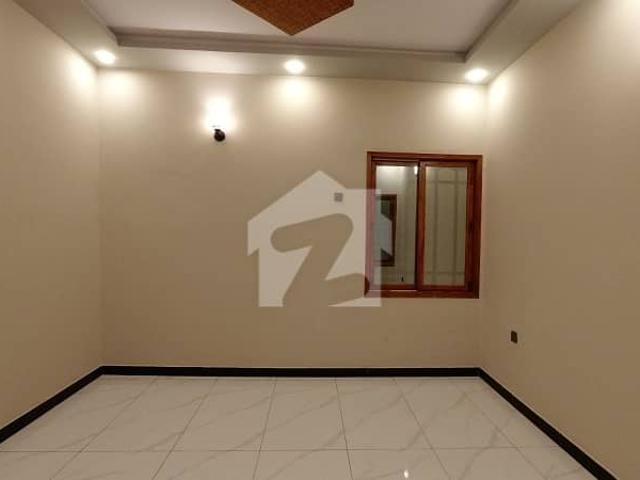 2nd Floor 240 Square Yards Portion For Sale In Gulshan E Iqbal Block 5 Karachi