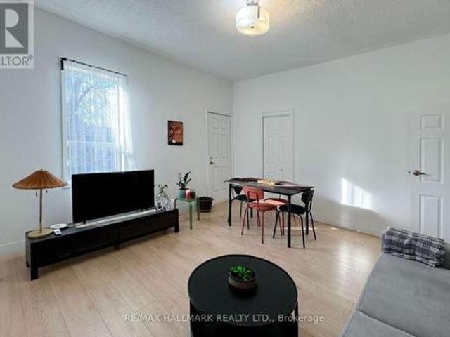 2Nd Floor 77 Northcote Avenue, Toronto, ON, M6J 3K2 house for lease | Listing ID C13580 | Royal LePage