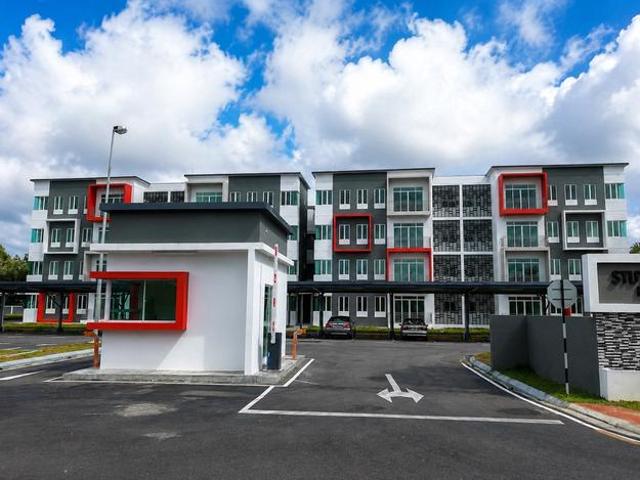 2ND FLOOR CORNER apartment Stutong Heights 2