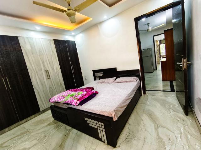 2nd Floor An 3rd Floor Duplex Floor, The Location South Park Apartment New Delhi 1100 Bedroom 1500 Sq. Ft. Apartment in Kalkaji Delhi Listing ID: #10359