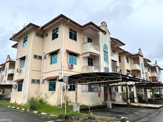 2ND FLOOR Apartment STUTONG BARU