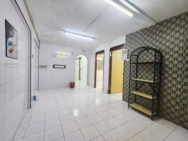 2nd Floor Bercham Flat Taman Pakatan Nearby Econsive For Sale