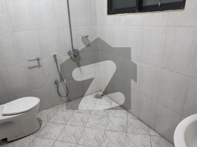 2nd Floor Flat For Rent Hayatabad Phase 5