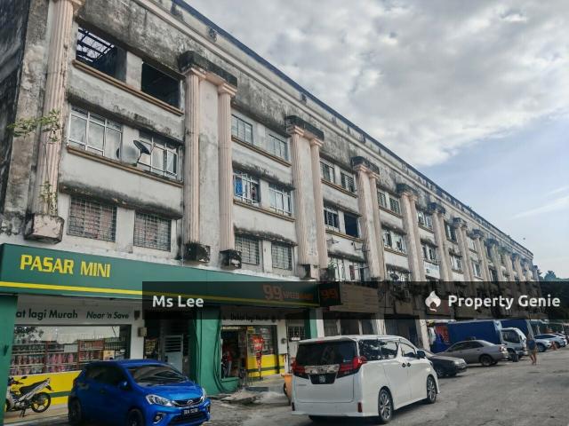 2nd floor Shop Apartment RM 400 Pasar Malam Taman Sentosa @ Klang Ready 15/7 or 31/7