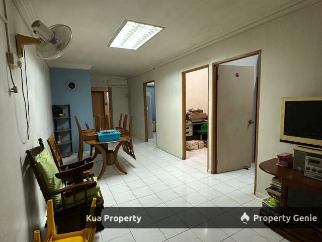 2nd Floor Shophouse / Apartment For Sale Located at Yoshi Square, Pending
