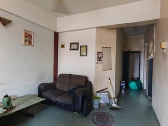 2nd floor walk up shop apartment malim jaya