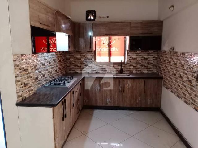 2nd Floor With Roof Top 3Bed DD Flat Available For Sale In Kings Cottages, Block 7 Gulistan E Jauhar Karachi