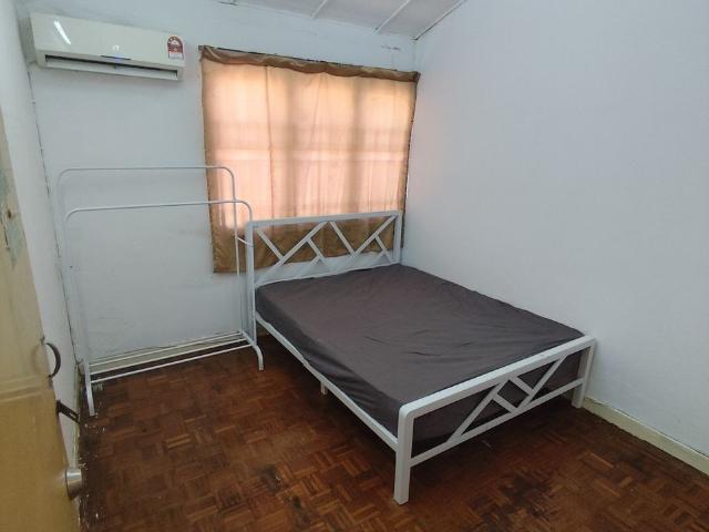 2nd Month Rental Free ️ Middle Room at SS2, Petaling Jaya