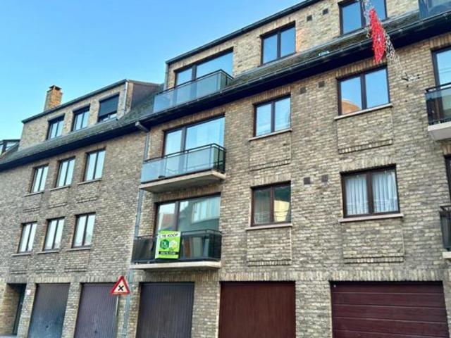 2slpk app. in centrum Lauwe met TERRAS en GARAGEBOX!