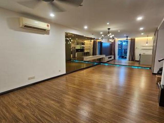 2sty Opulenia Denai Alam Renovated Unit