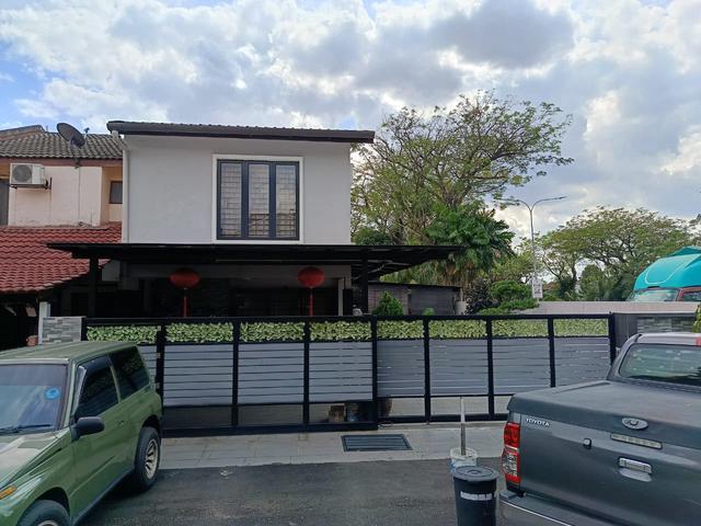 2sty Corner House Taman Bukit Indah