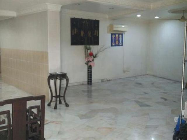 2sty house at ss8 ss 8 petaling jaya kelana jaya ss 17 22x80