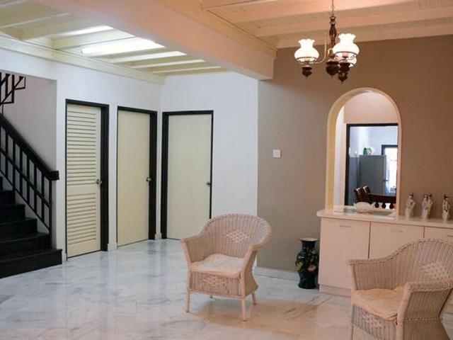 2sty house Taman Bukit permai Ampang 20x60