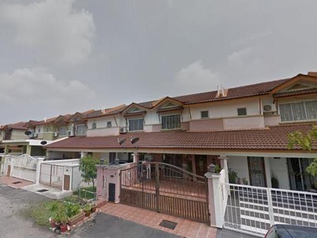 2sty Jln SP 74 Bandar Saujana Putra 1400sfBelow Market100 Loan