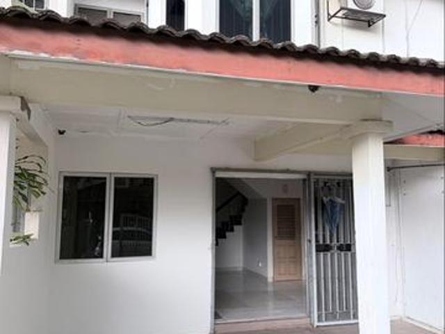 2sty LANDED Puchong Utama For RENT