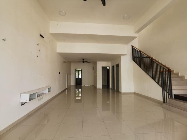 2sty Superlink House D Island Puchong 24x100