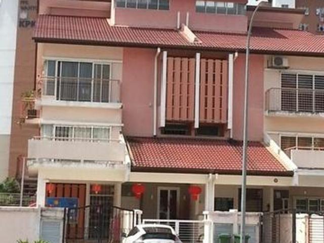 2sty Town House jalan Ipoh Sri Utara Villa Mas 2 Gated Guarded