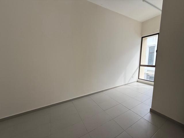 2storey semiD cluster hourse Everna Setia Ecohill 2
