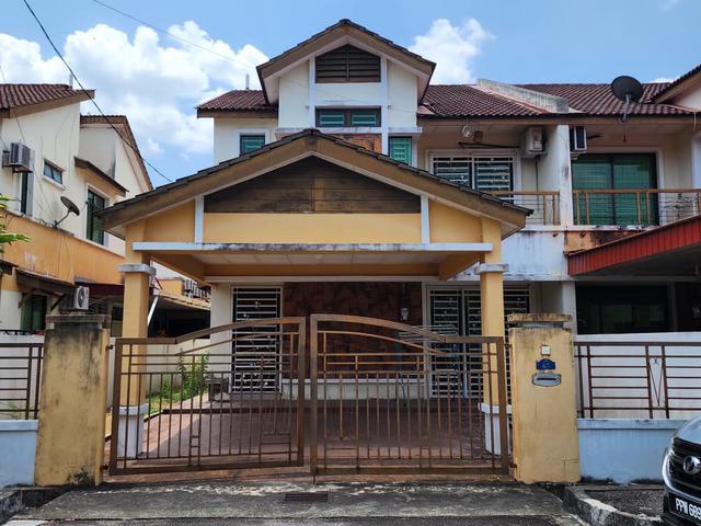 2Storey SemiDetached House for Rent