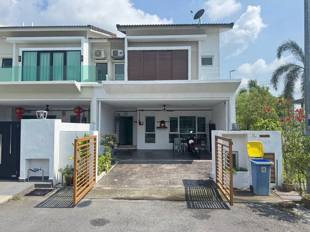 2STOREY TERRACE END LOT TAMAN JAROMAS ZINNIA Jenjarom