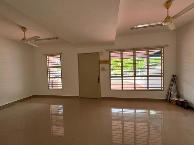 2storey terrace house 4R3B PF Taman Saga Emas Kajang